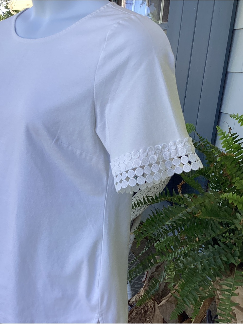 Talbots White Short-Sleeve Top with Crochet-Trim Sleeves LNWOT - Picture 3 of 11